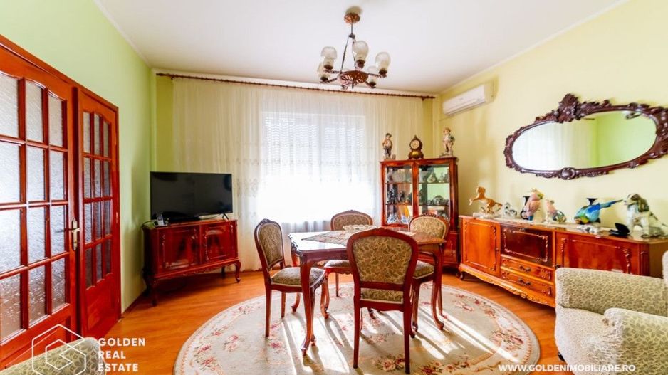 Vila moderna cu 3 apartamente, cartierul Functionarilor, teren 504 mp - Poză 10