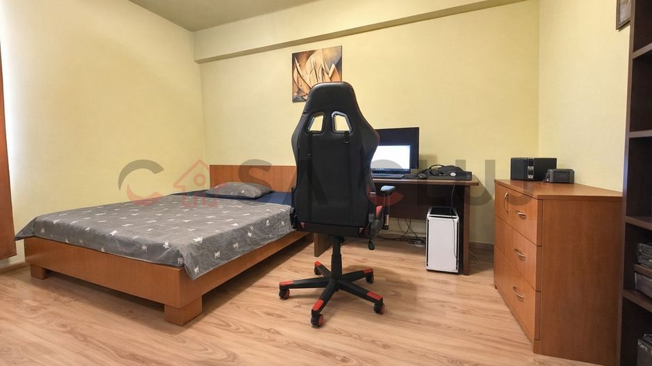 2 camere, Horea, Facultatea de Litere - Poză 1