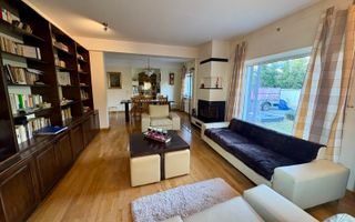 CASĂ TIP DUPLEX | ÎNTR-O ZONĂ LINIȘTITĂ | 6 CAMERE | RĂDĂUȚI - Poză 7