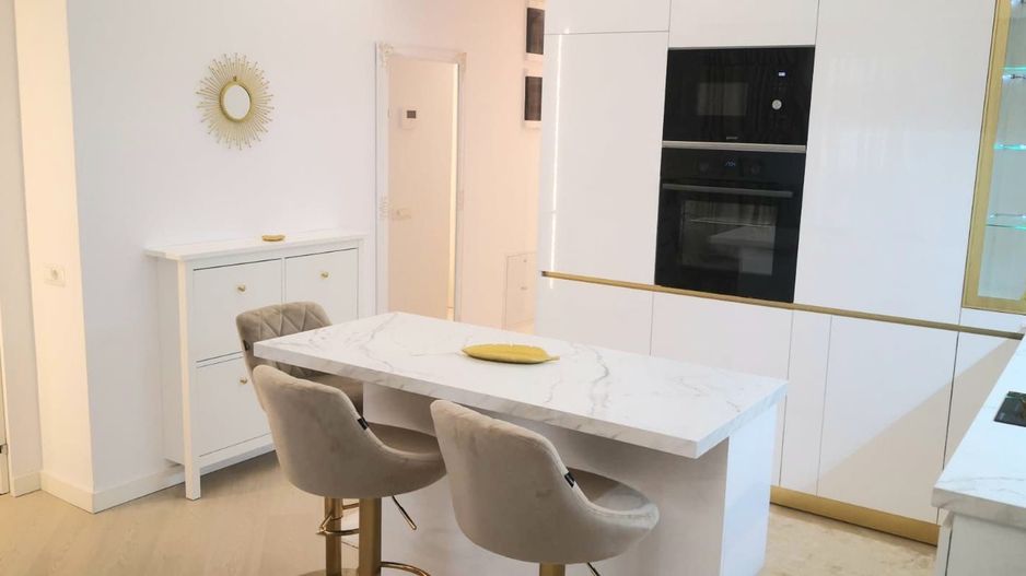 PRIMA INCHIRIERE APARTAMENT DOUA CAMERE SUPERB CORTINA NORTH - Poză 4