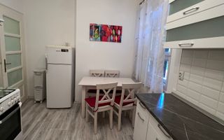 De Închiriat Apartament 3 camere pretabil 3 studenți sau o familie - Poză 2