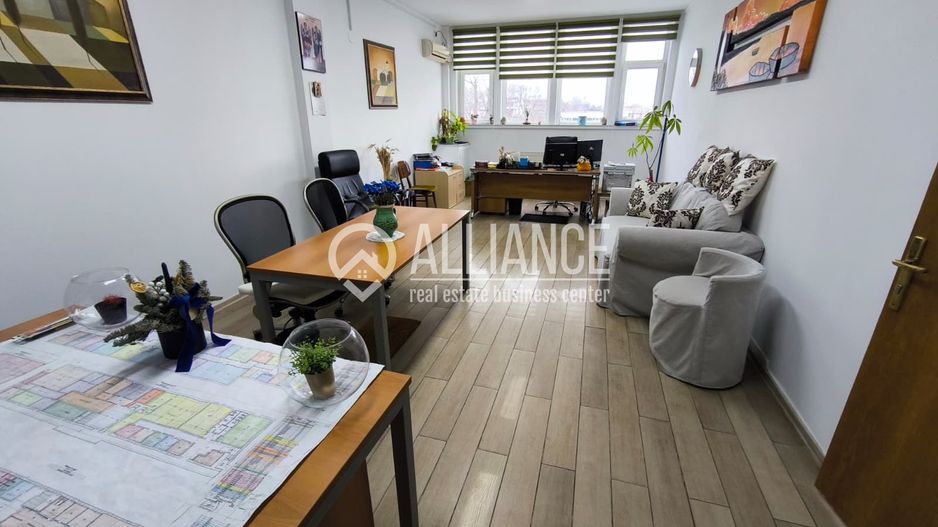 FALEZA NORD cladire multifunctionala 4600 mp cu acces din Bdul Mamaia! - Poză 11