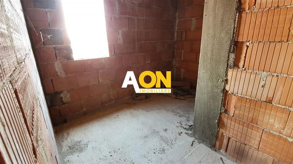 Casa la rosu cu toate utilitatile, zona Alba Micesti - Poză 7