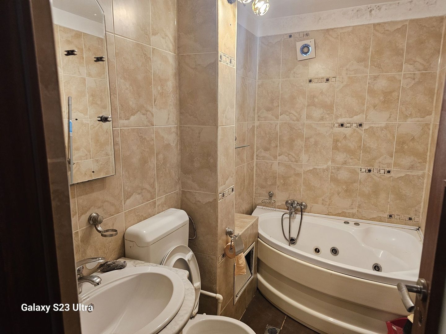 Apartament 3 camere, mobilat și utilat, lângă metrou Valea Ialomiței - Poză 2