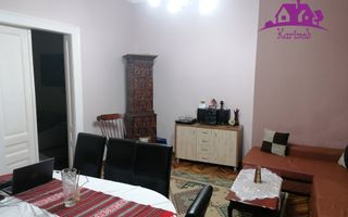 Casa si curte zona centrala - Poză 5