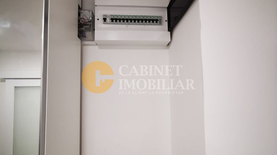 4 camere decomandat, renovat complet – Nicolina 1, prima statie - Poză 4