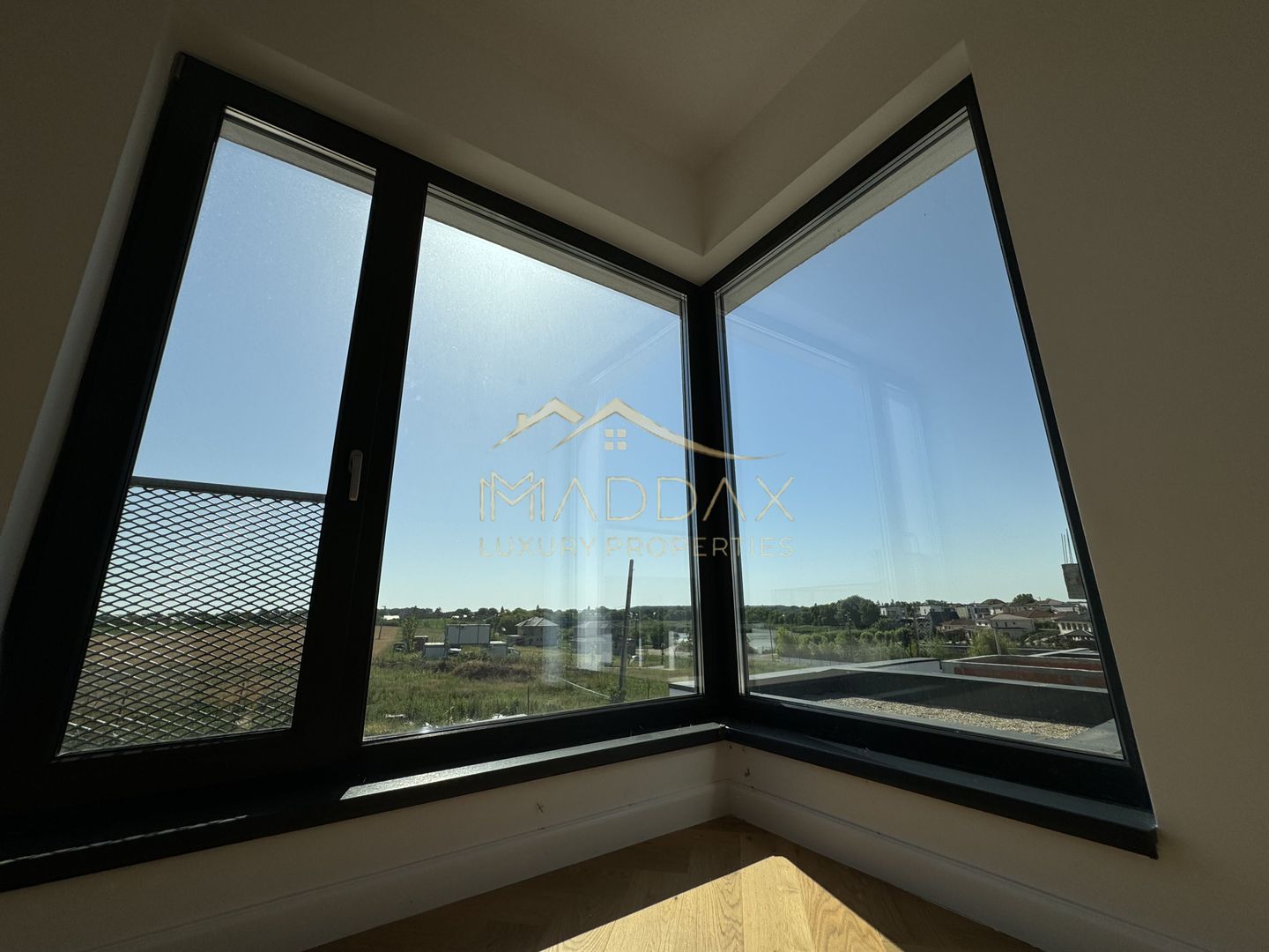 Vila LUX***Panouri fotovoltaice***Lake view//Laguna Albastra/Corbeanca - Poză 30