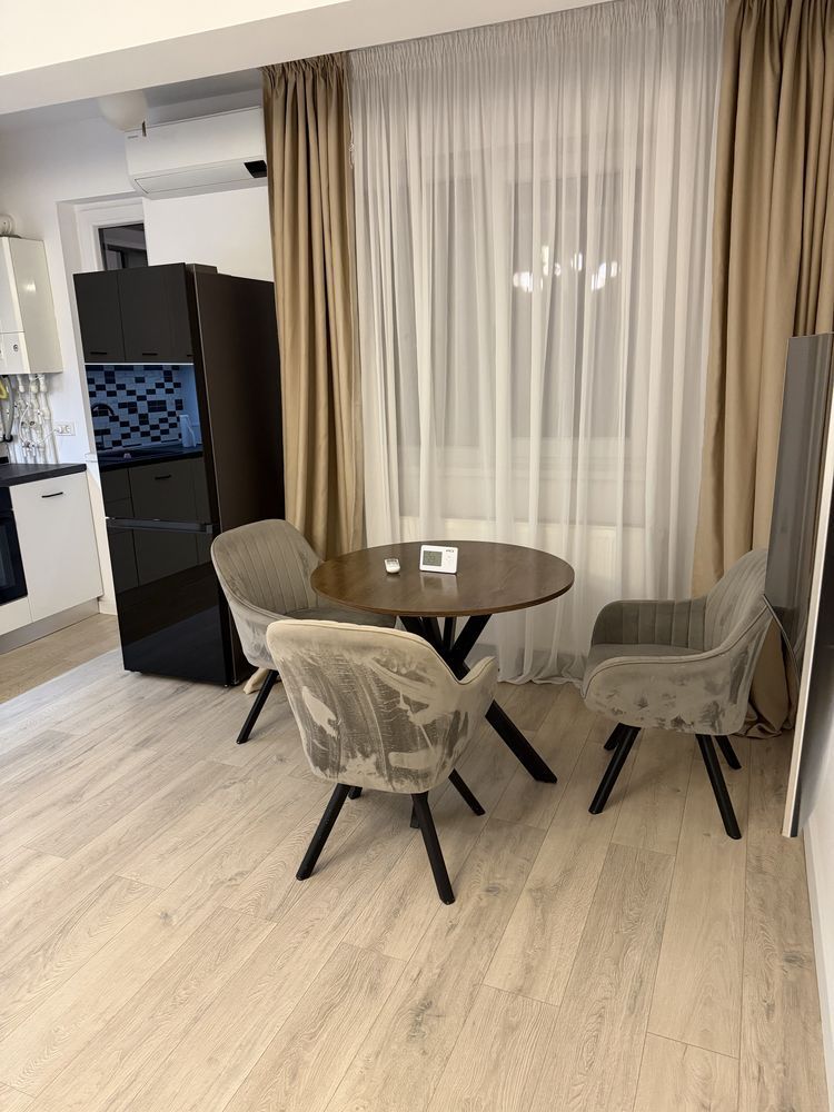 De închiriat apartament 2 camere  Apărătorii Patriei - Poză 3