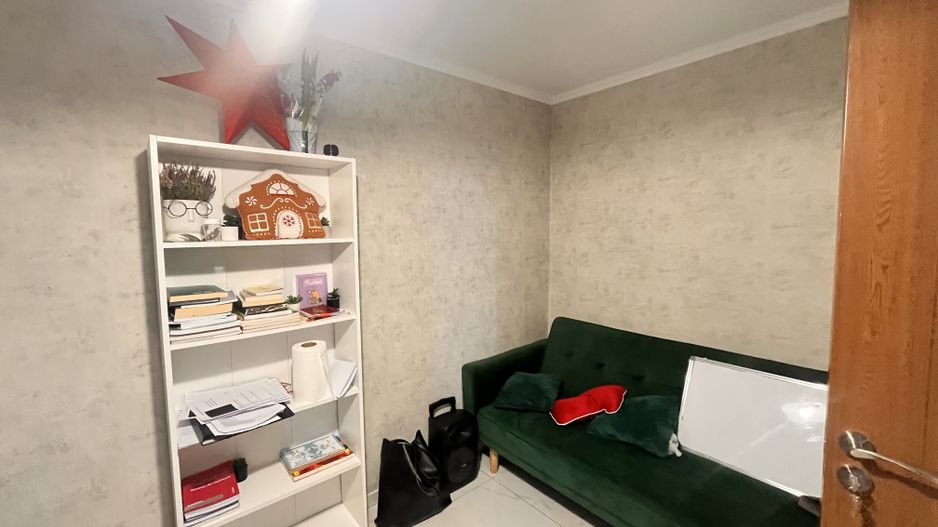 Apartament cu 3 Camere De Vânzare | Suceava /Central I 77.000Euro - Poză 2