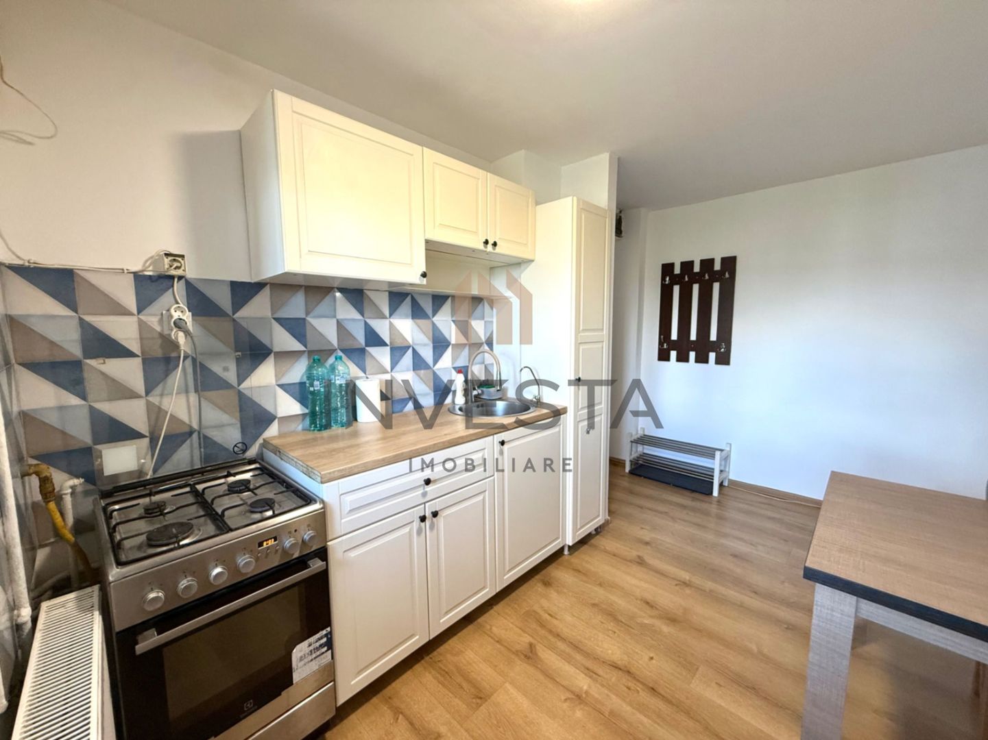 Apartament luminos cu 2 camere decomandate in cartierul Grigorescu! - Poză 1