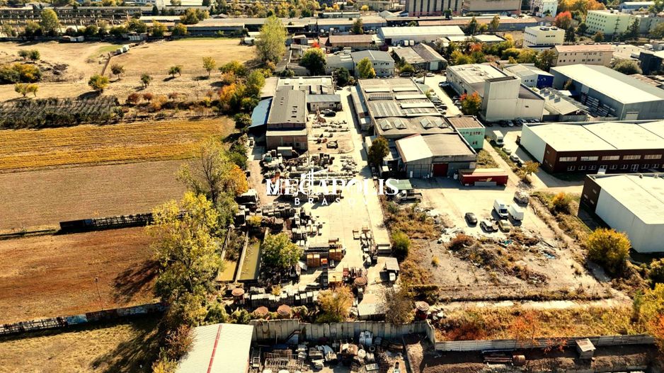 SPAȚIU INDUSTRIAL CU HALĂ ȘI DEPOZITARE - Poză 7
