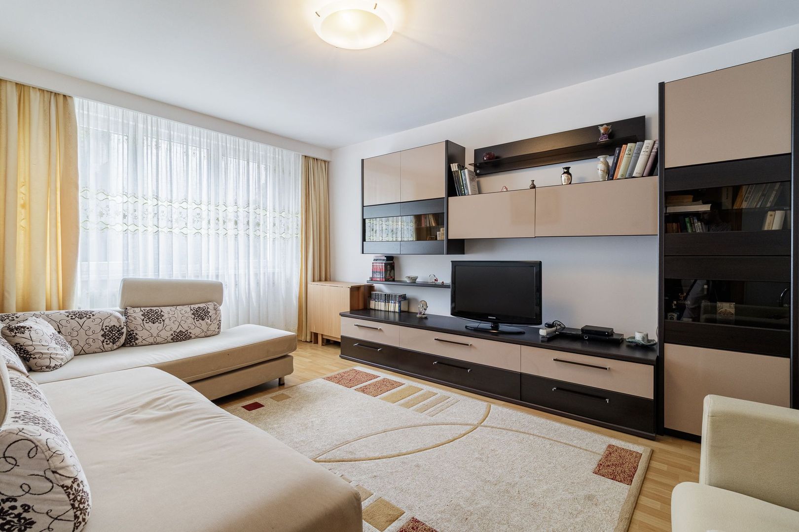 3 camere 2 din 4 Valea Oltului - Poză 1