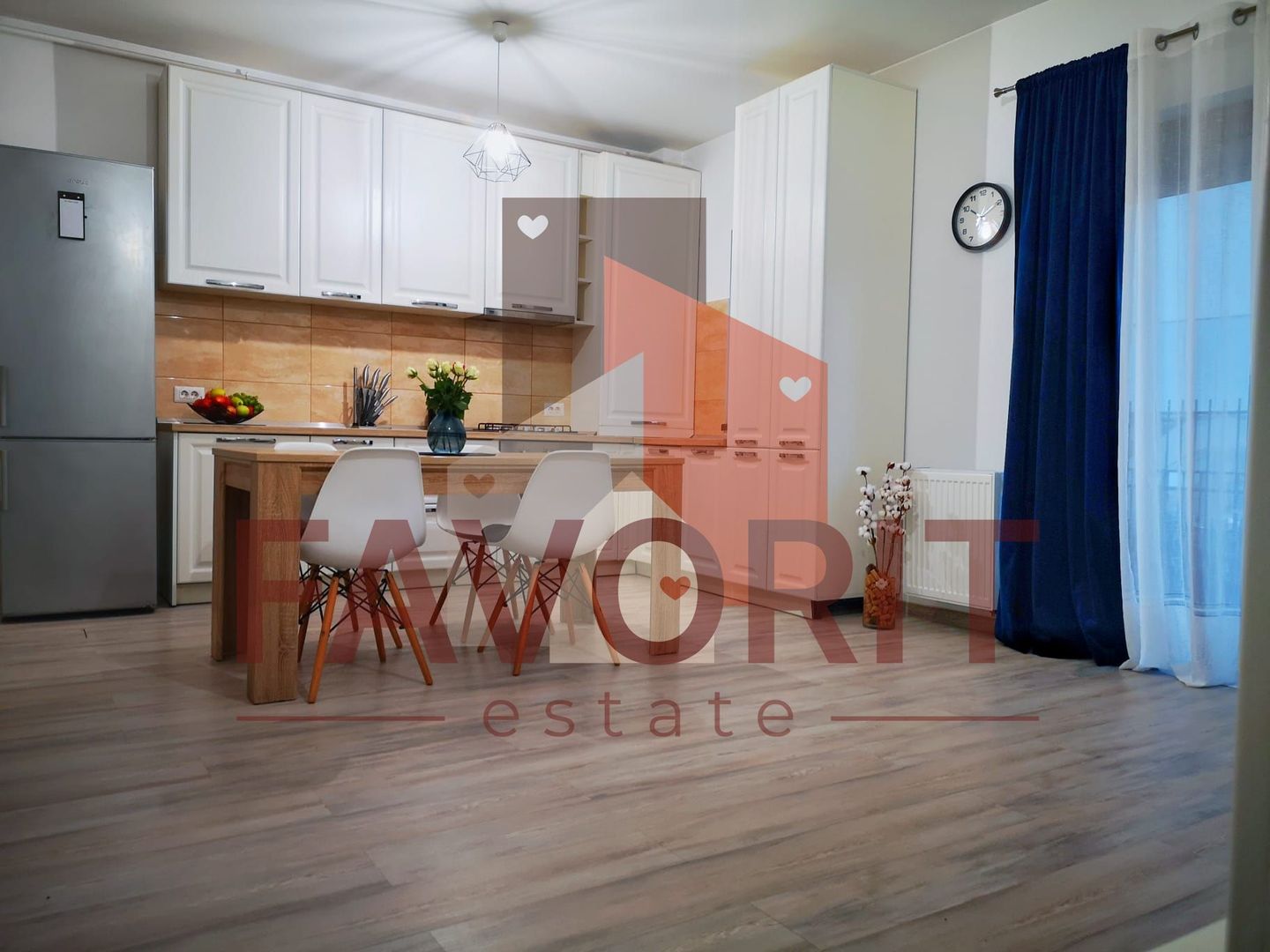 Curte proprie de 56 m.p. 2 bai. Bloc nou in oras. - Poză 3