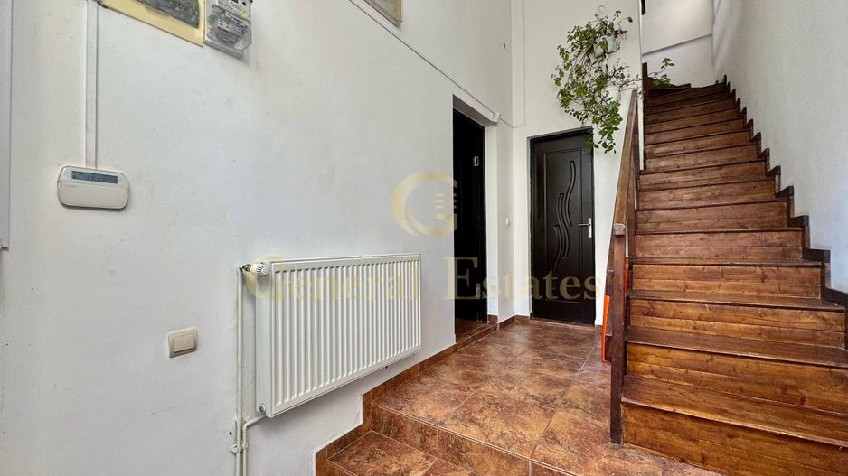 Spre Vânzare Proprietate remarcabilă cu 6 camere în inima Iașului ! - Poză 10