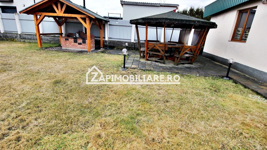Casa+spatiu comercial cu trifazic,434 mp, 750 mp teren, - Poză 2