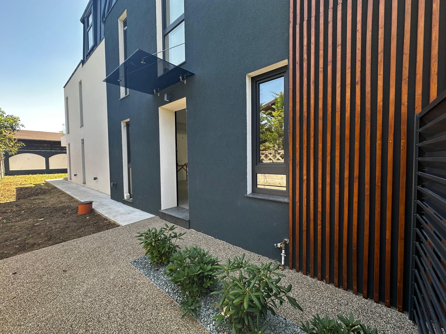 VILA SISESTI I BANEASA I CURTE 250 M2 I SMART HOME - Poză 1