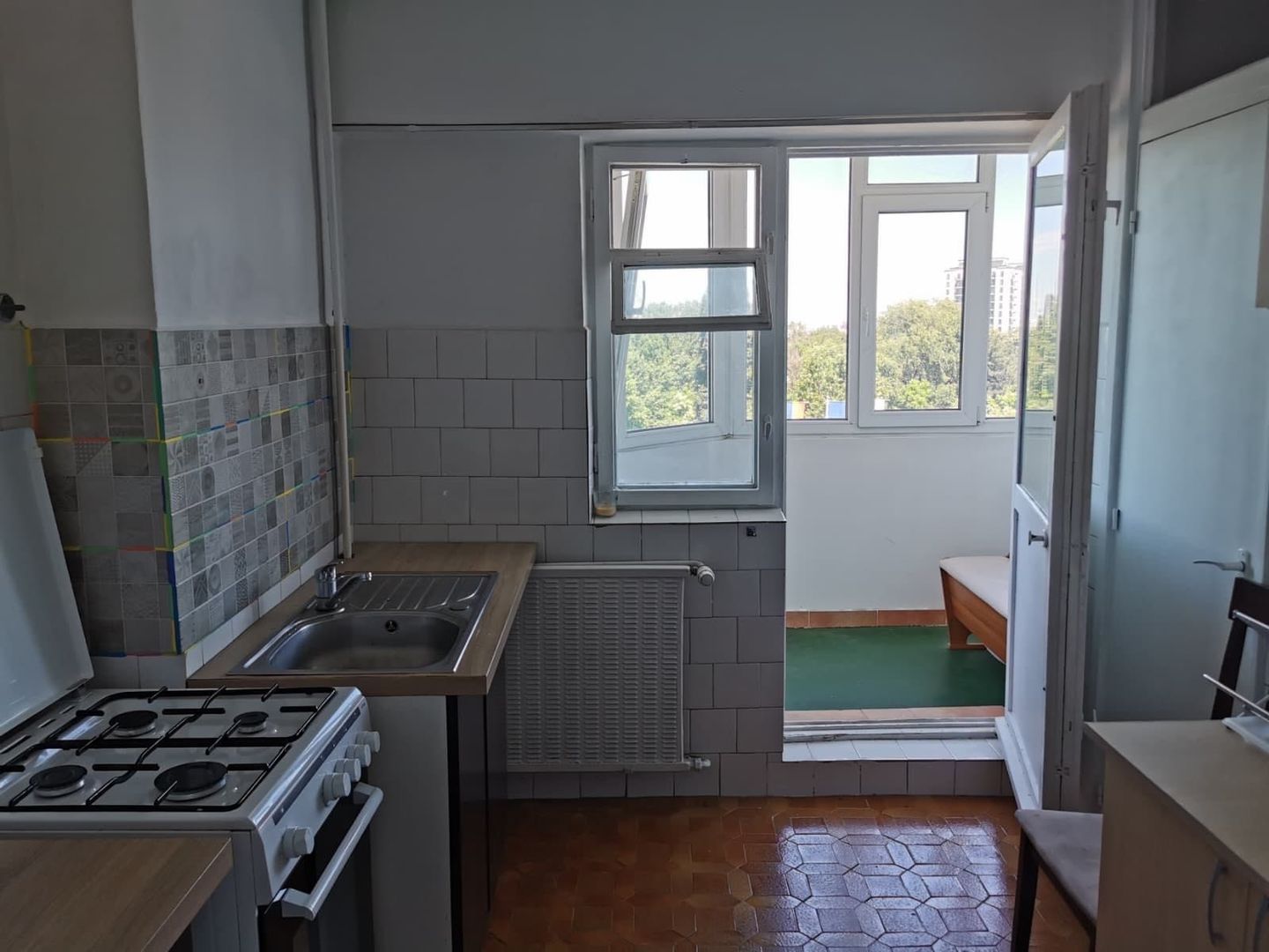 💎 De Închiriat: Apartament 2 Camere – Zona Metrou Constantin Brâncoveanu - Poză 3