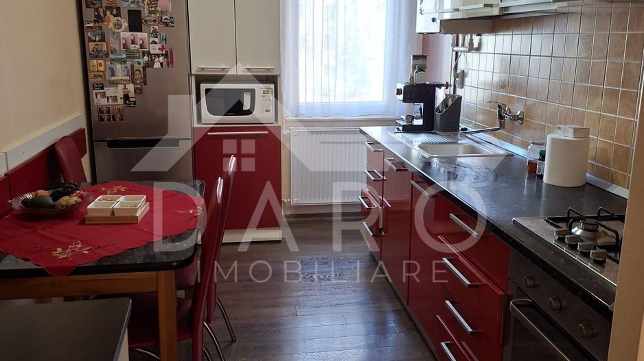 Vand apartament cu 3 camere - Poză 4