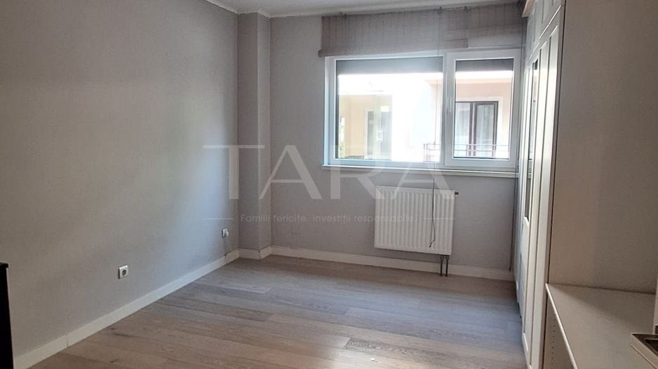 EXCLUSIVITATE – 3 camere în bloc tip vilă, zonă liniștită, Bună Ziua. - Poză 14