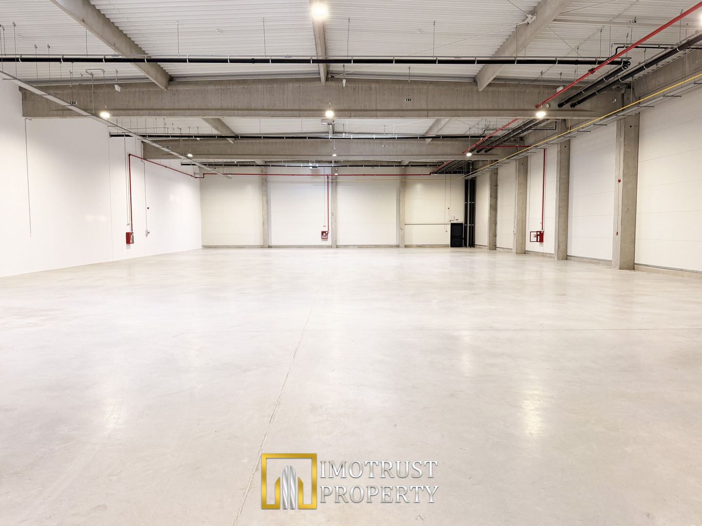 Hala de inchiriat Arad A1 – spațiu industrial modern 2.349 mp - Poză 1