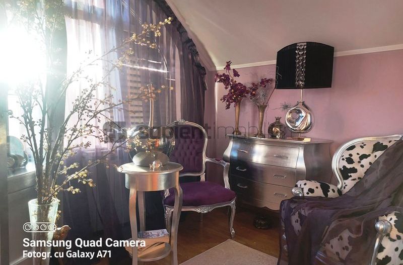 Casa lux cu 5 camere in Rontau - Poză 19