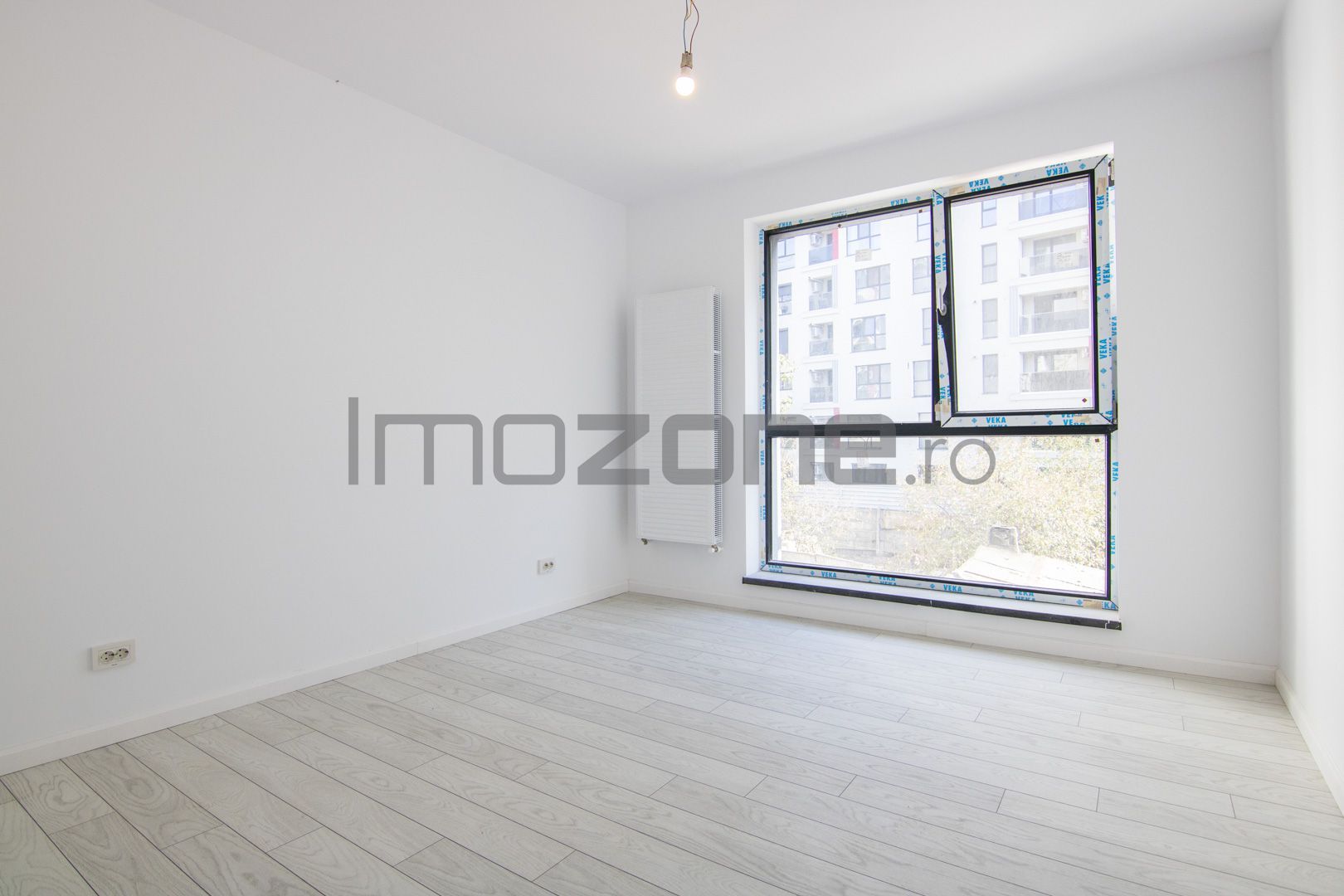 Apartament cu 3 camere finisat premium, PLAZA ROMANIA, mutare APRILIE - Poză 4