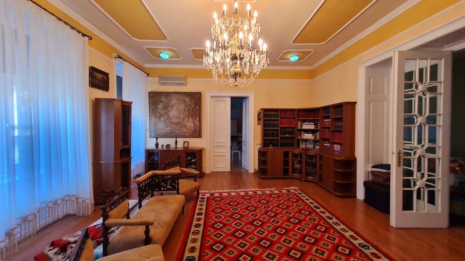 Apartament spațios 3 camere - Poză 1