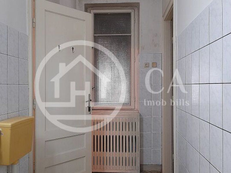 Apartament la casa cu 4 camere de vanzare zona ultracentrala Oradea - Poză 10