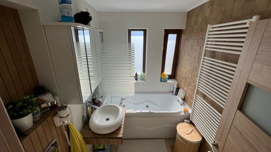 Vila Otopeni Central P+1+M, 0% comision - Poză 18