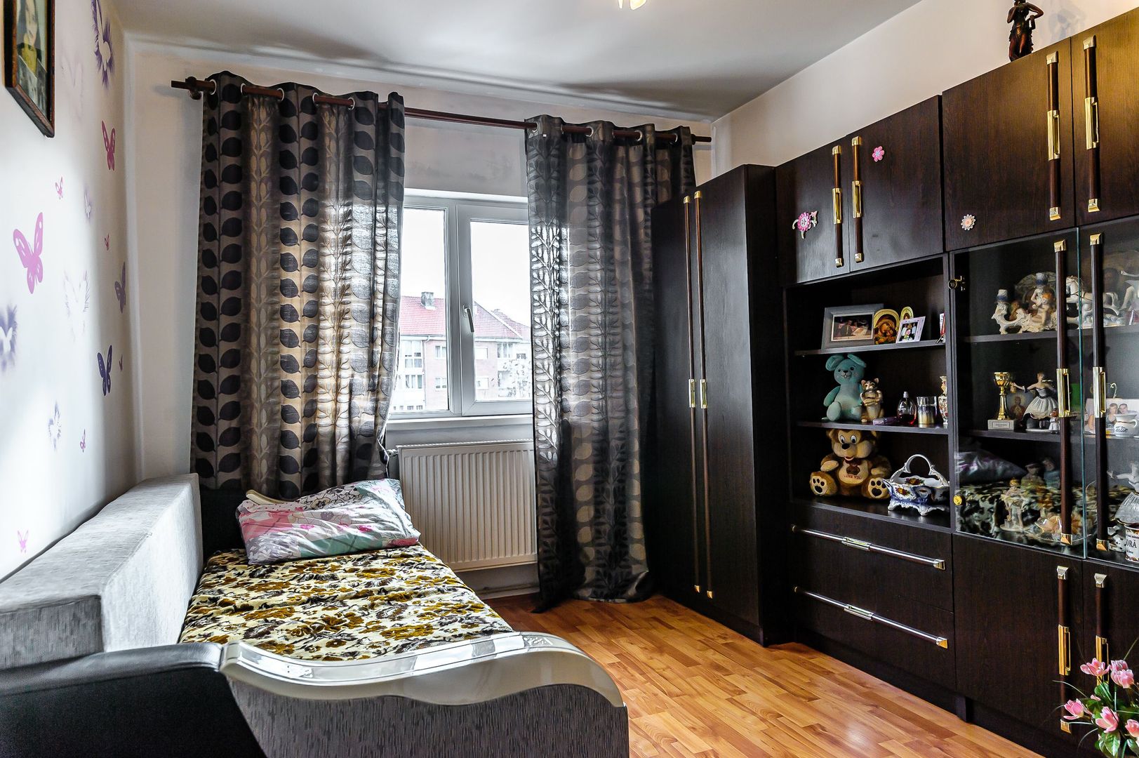 Apartament cu 3 camere decomandat la etajul 3 - Poză 4