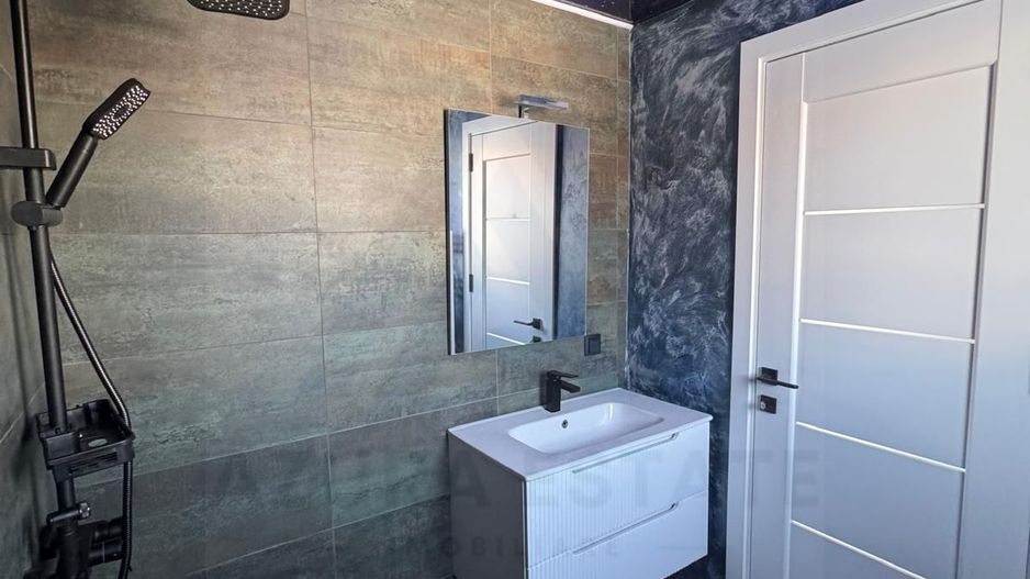 Casa moderna constructie noua 195 mp utili si 100 mp curte Sura Mare - Poză 25
