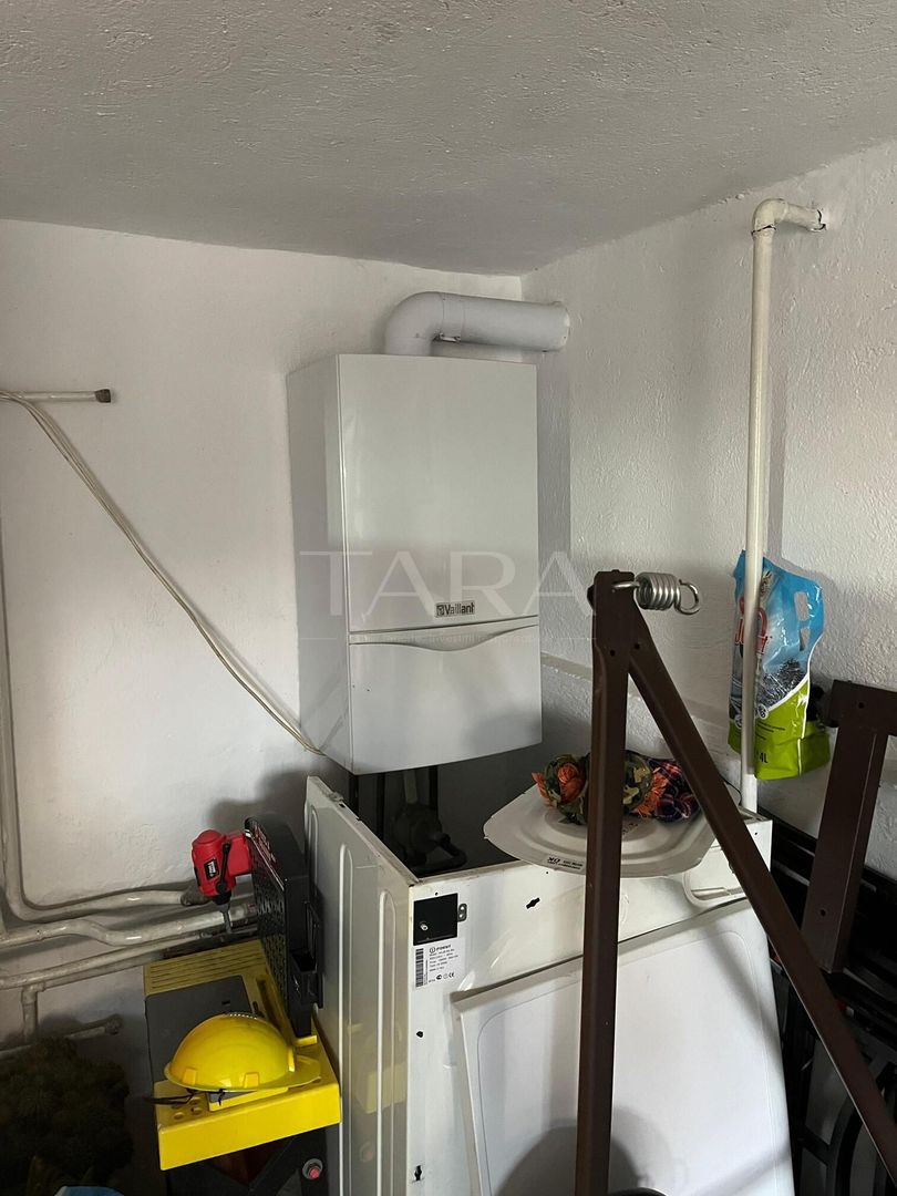 Vanzare casă cu 6 camere,  zona Someseni, central. Ideal familie. - Poză 13