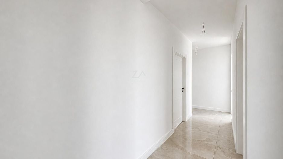 Bloc nou. Apartament cu 3 camere spations. 2 Bai. Etaj 1 - Poză 6
