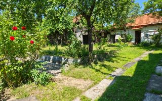 Casa Ghelari, 3 camere, 678mp, baie, buc., termopane, curte si gradina - Poză 3