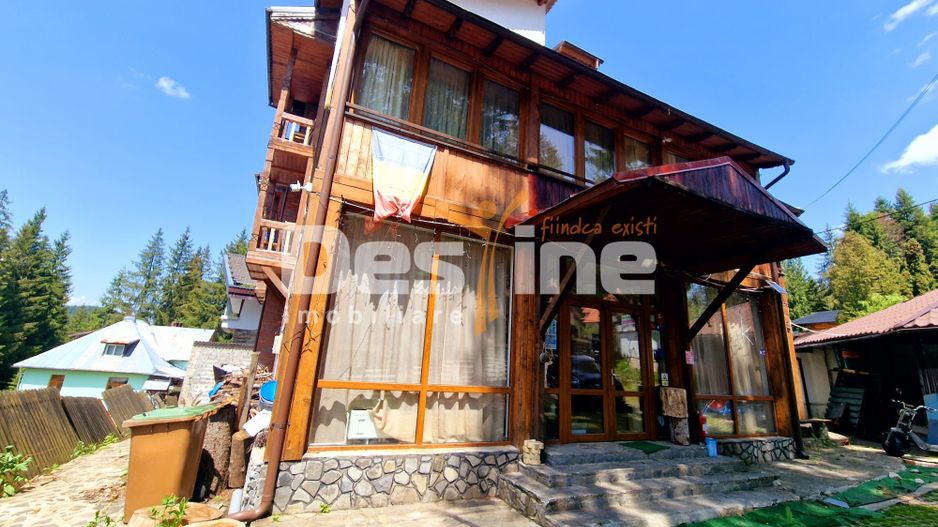 Pensiune de vânzare I Predeal | Teren 600 mp | 14 dormitoare I 12 bai - Poză 2