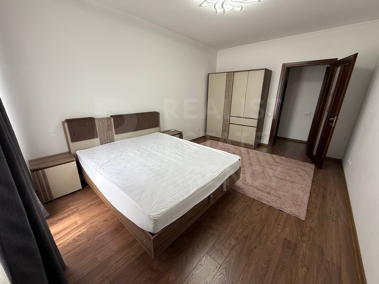 Chirie, apartament, 3 camere 120 mp, bd. Ștefan cel Mare, Centru - Poză 3