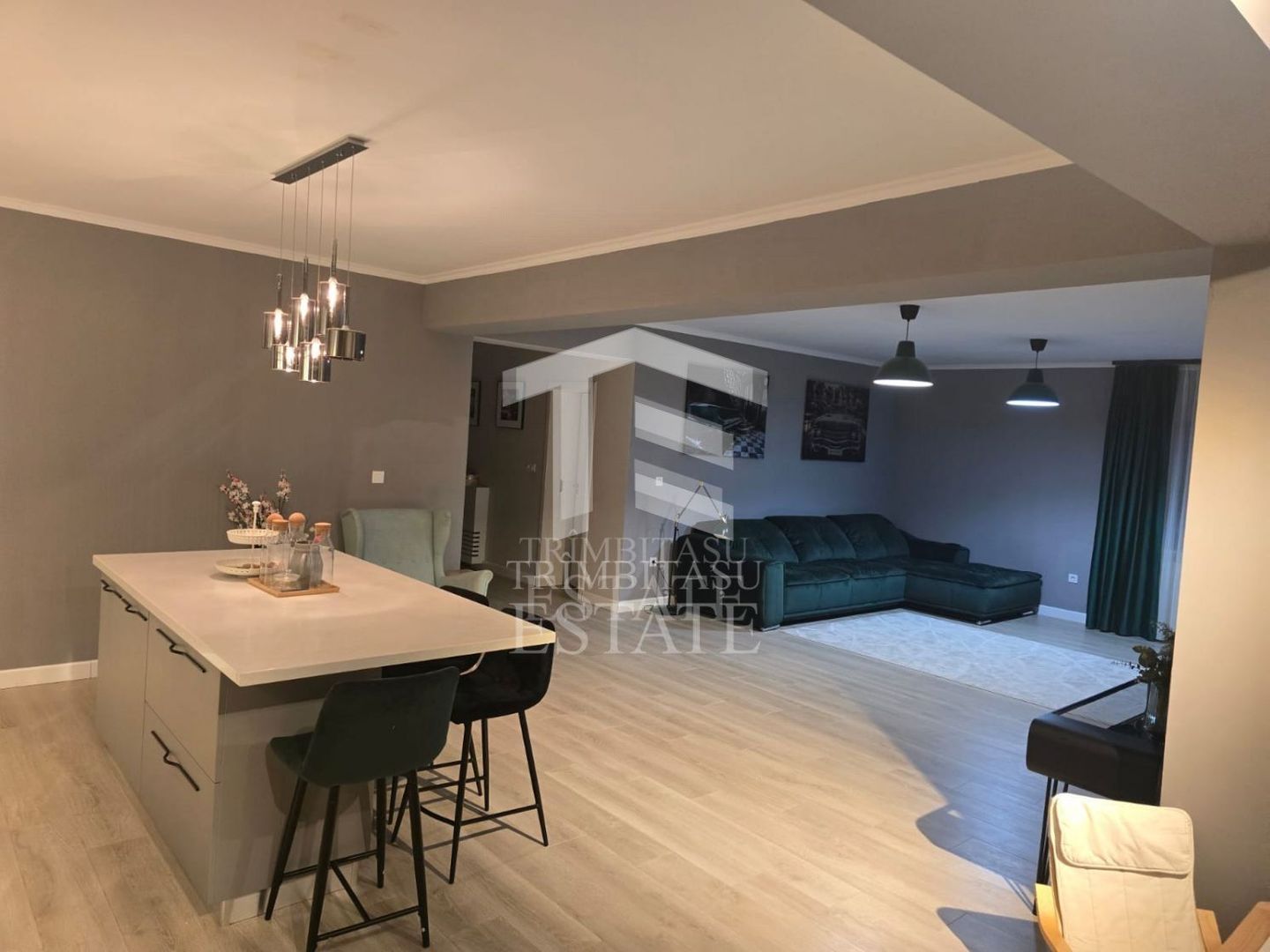 TUZLA - 3 camere | modern | lux | gata de mutat | complet mobilata - Poză 4