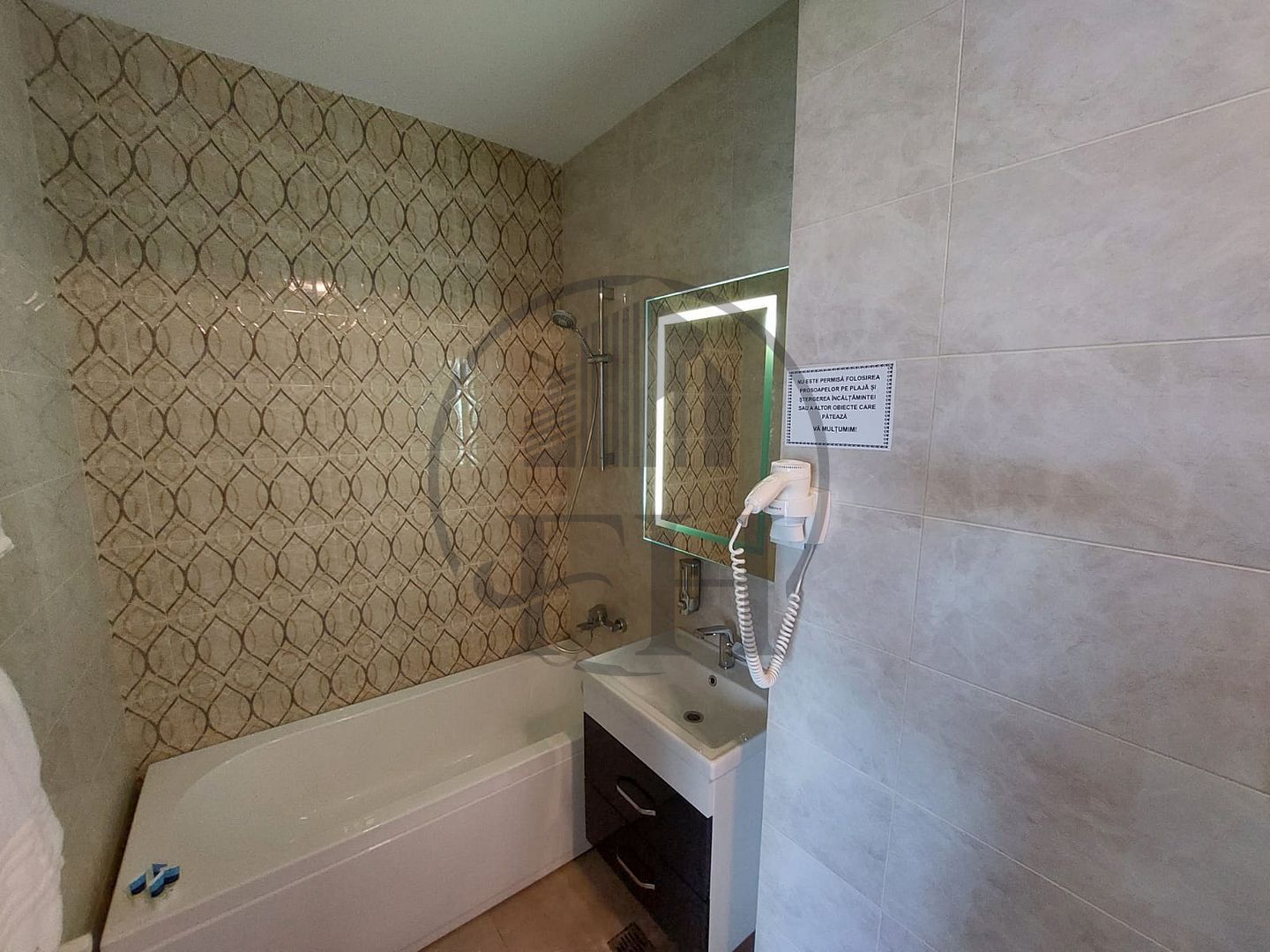 SOLD/ VANDUT Apartament cu 2 camere în zona Central - Poză 6