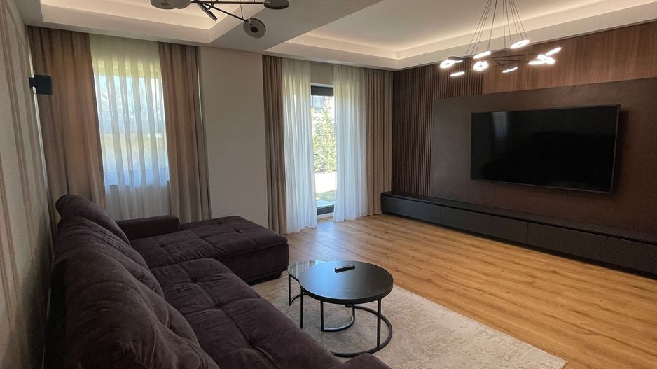 Vilă modernă 6 camere în Băneasa-Sisești – ideală pentru familii - Poză 2