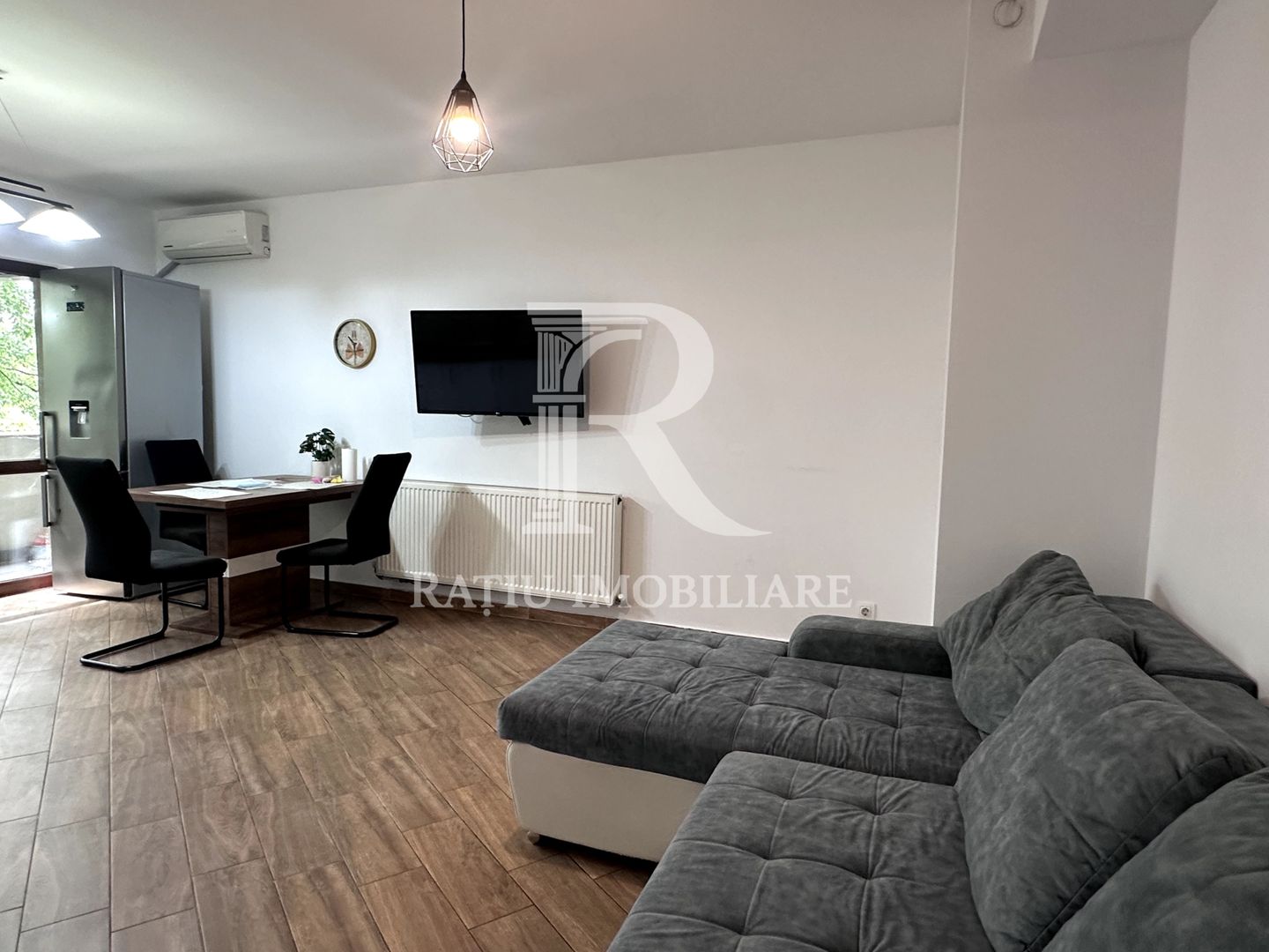 Apartament cu 3 camere | Ultracentral | Oradea - Poză 2