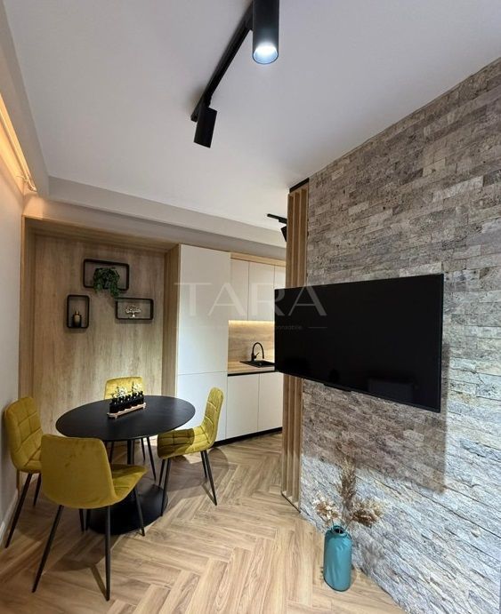 Apartament ultrafinisat,  cu 2 camere, zona Florești. - Poză 2