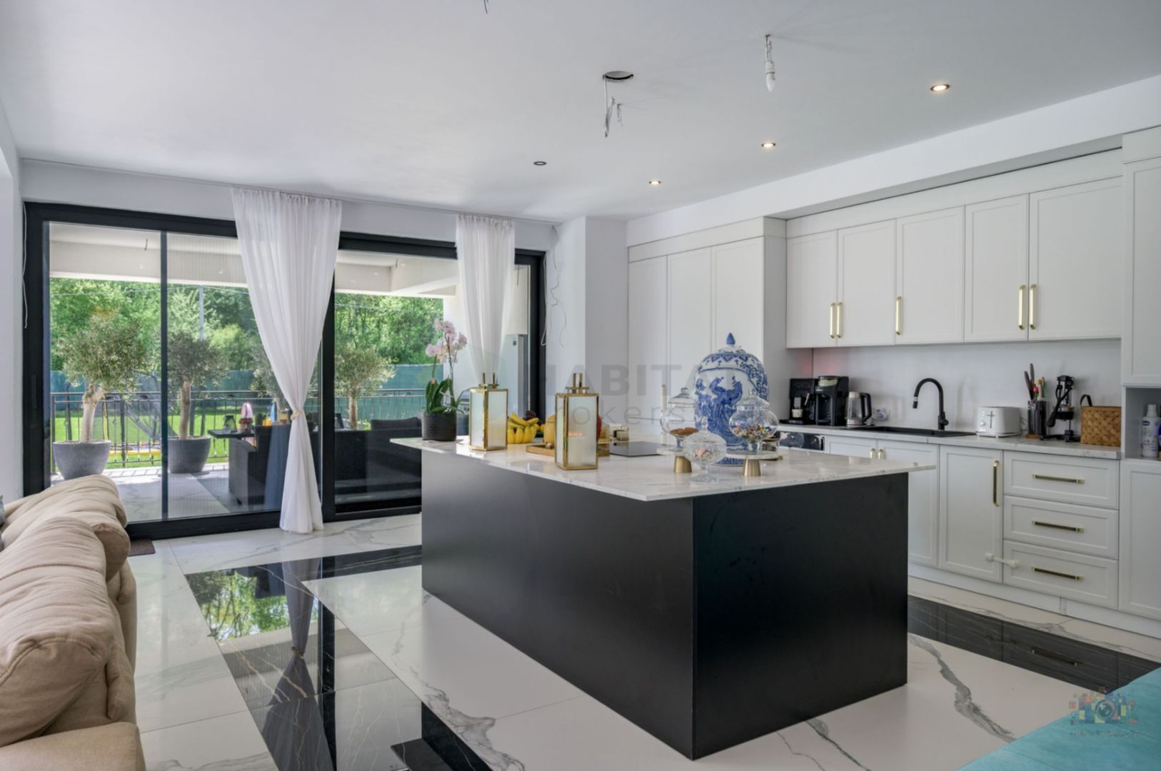 Vila Statement lângă Pădure | 520 mp Utili pe 1500 mp teren - Poză 10