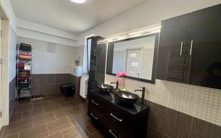 Berceni - VILĂ UNICAT, spațioasă, curte 1.000 mp, la 7 min metrou - Poză 15