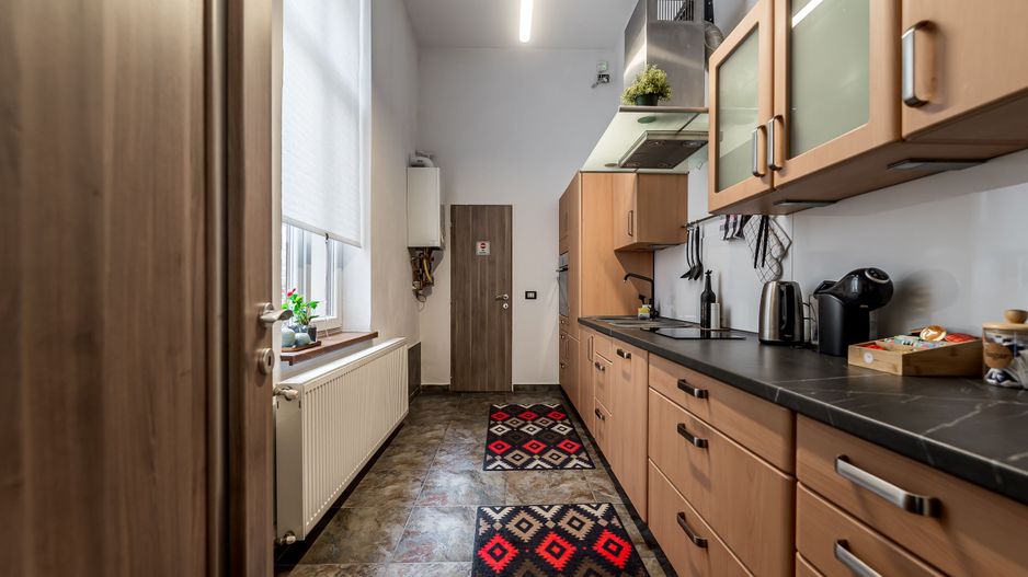 Apartament ultracentral | parter | mobilat și utilat - Poză 8