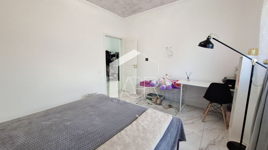 Casa cu 4 camere, parter, Targsoru Nou - Poză 15