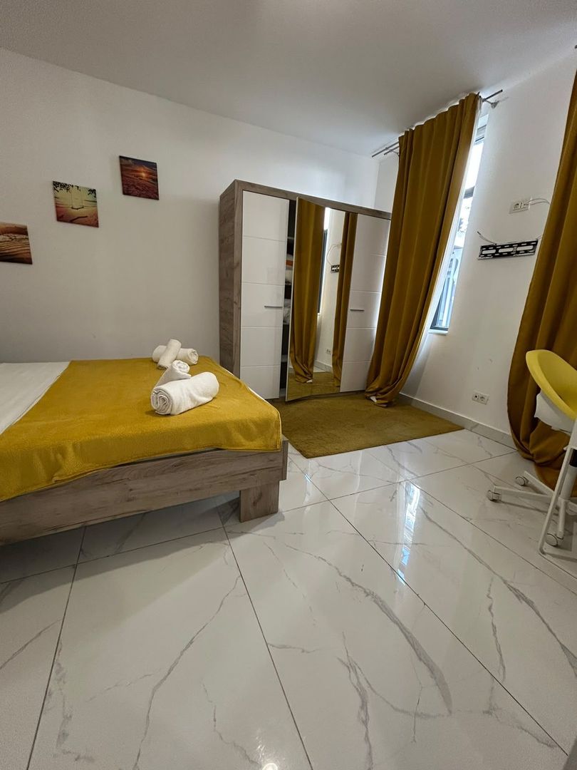 APARTAMENT 3 CAMERE DE INCHIRIAT - Poză 14