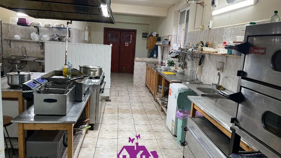 Pensiune si afacere la cheie in Marghita - Poză 26