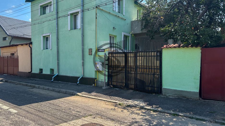 Casa de vanzare cu 4 camere | Zona Afi Palace, Ploiești | Comision 0% - Poză 1