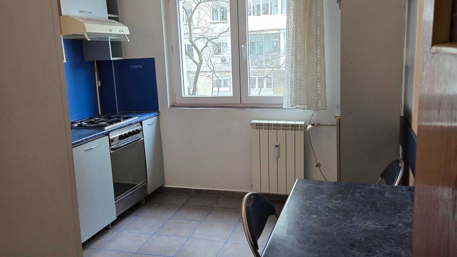De vanzare apartament 3 camere Gorjului - Poză 4