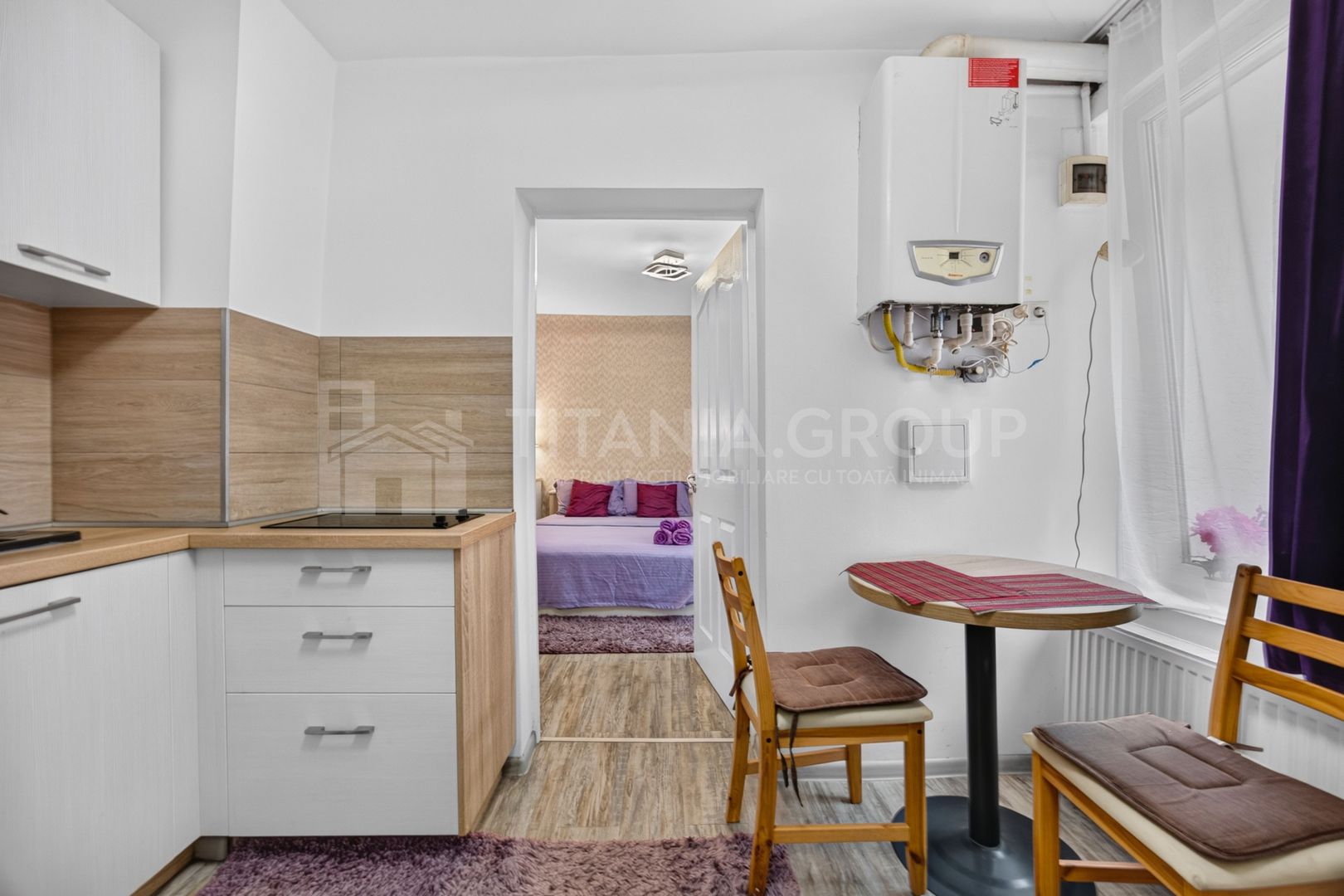 Garsonieră în Centrul Istoric Brașov Schei - Poză 5